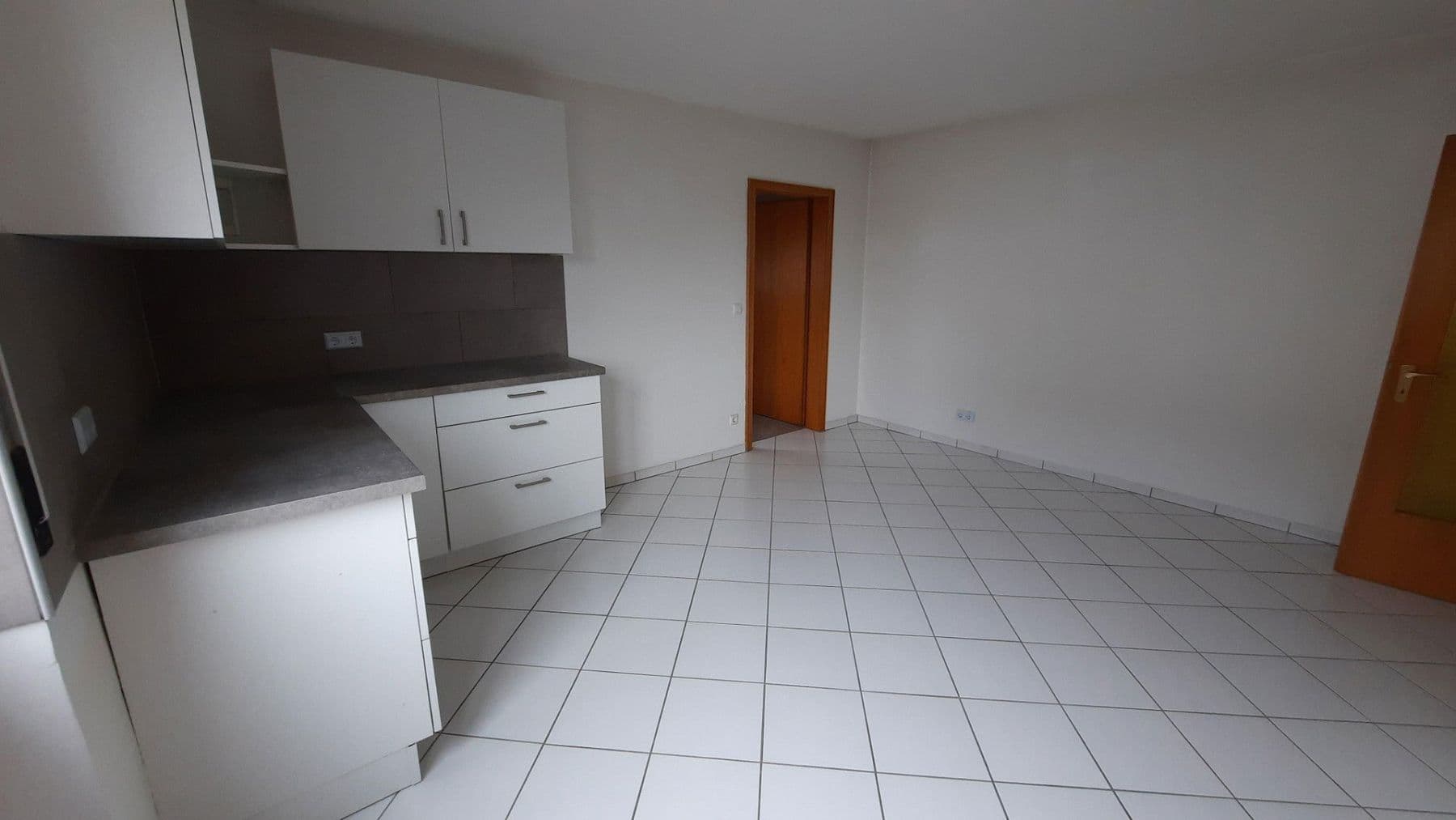 Pronájem bytu 3+kk 140 m², Hennenhecke 1, Hettenleidelheim, Porýní-Falc Pronájem bytu 3+kk 140 m², Hennenhecke 1, Hettenleidelheim, Porýní-Falc