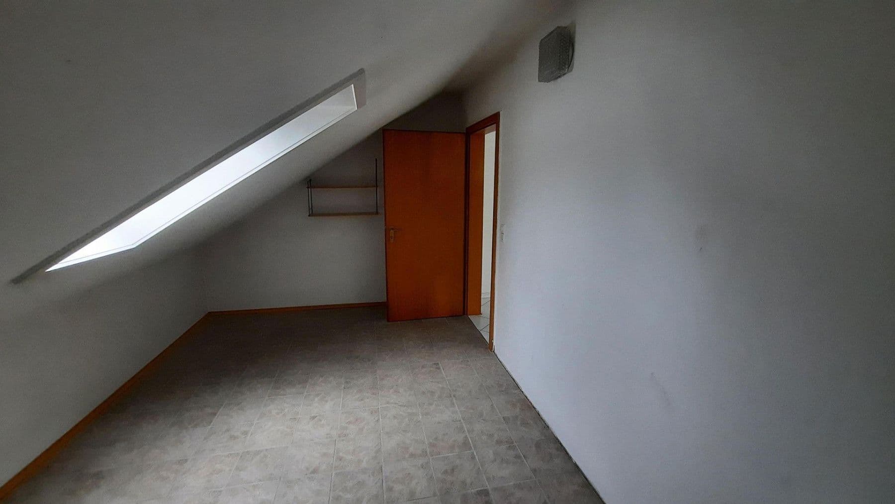 Pronájem bytu 3+kk 140 m², Hennenhecke 1, Hettenleidelheim, Porýní-Falc Pronájem bytu 3+kk 140 m², Hennenhecke 1, Hettenleidelheim, Porýní-Falc