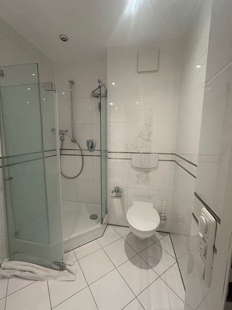 Pronájem bytu 2+1 77 m², Sollner Str. 81, München, Bavorsko Pronájem bytu 2+1 77 m², Sollner Str. 81, München, Bavorsko