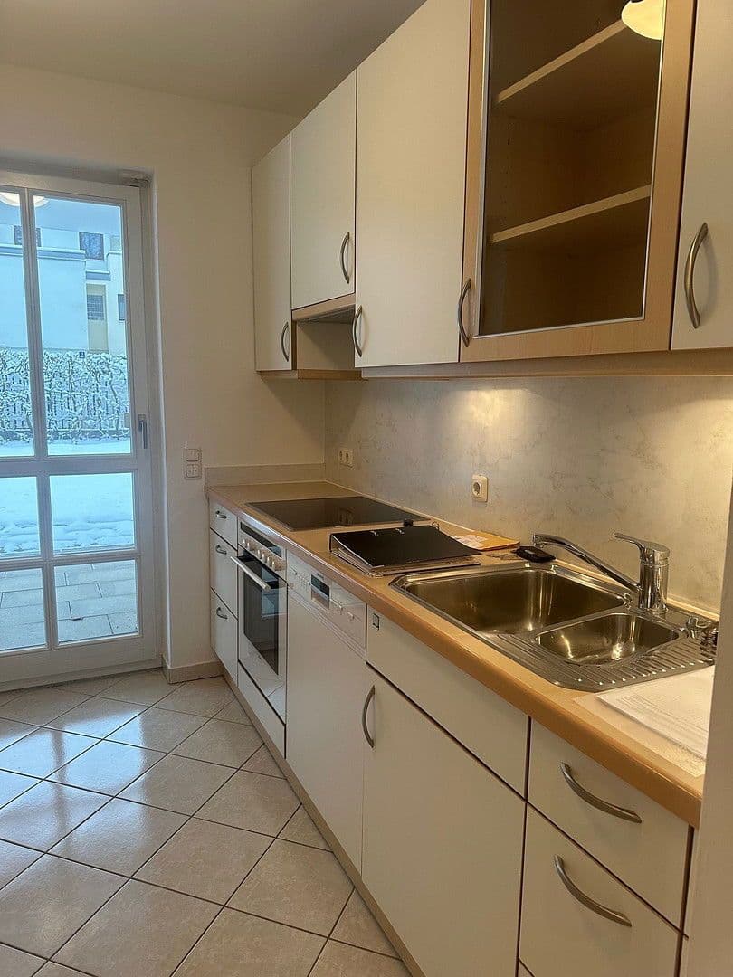 Pronájem bytu 2+1 77 m², Sollner Str. 81, München, Bavorsko Pronájem bytu 2+1 77 m², Sollner Str. 81, München, Bavorsko