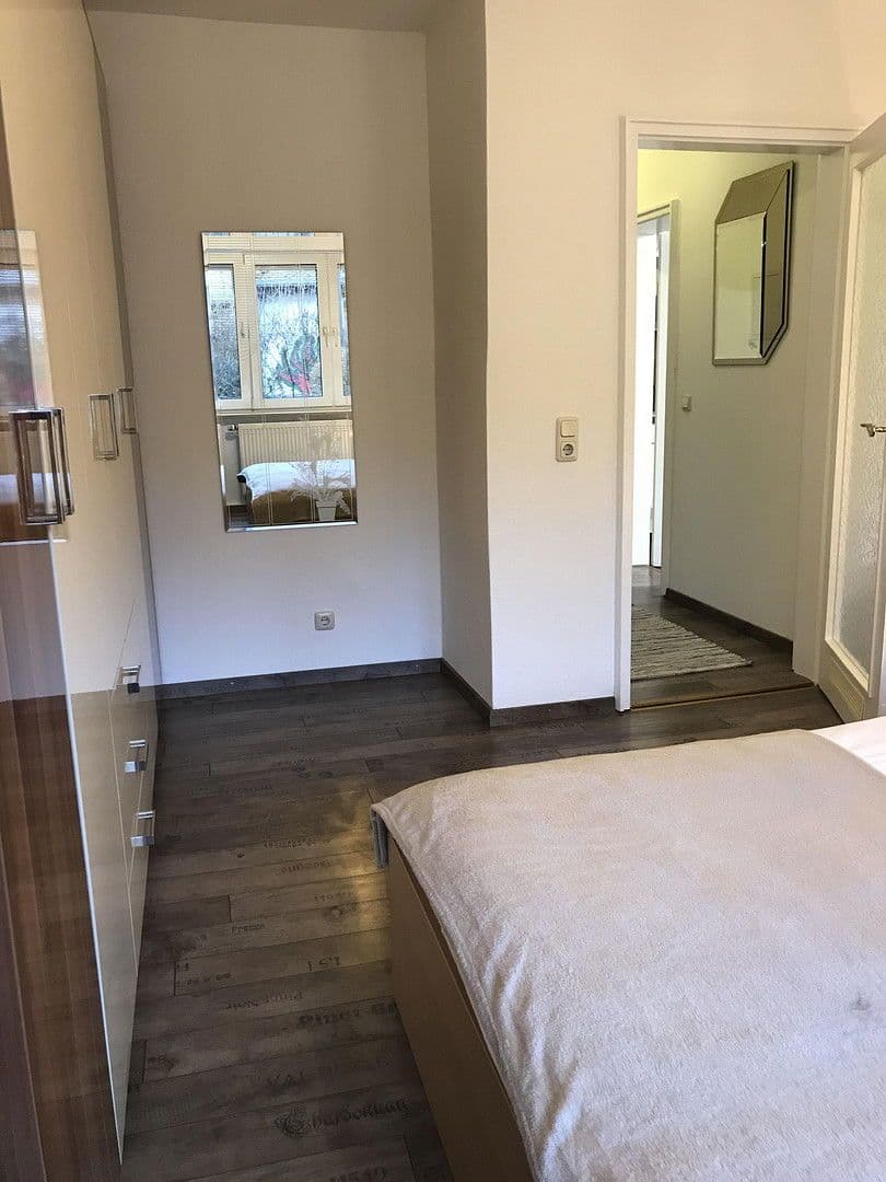 Pronájem bytu 2+1 44 m², Martin Behaim Str. 2, München, Bavorsko Pronájem bytu 2+1 44 m², Martin Behaim Str. 2, München, Bavorsko