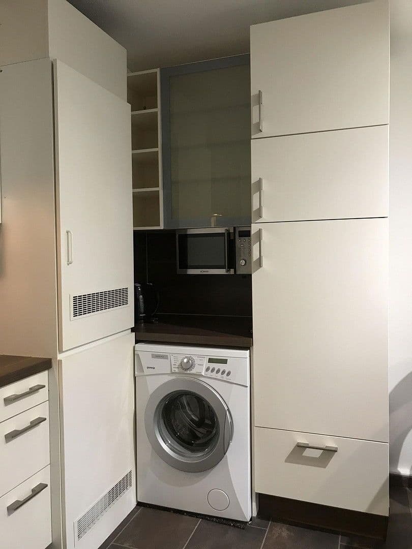 Pronájem bytu 2+1 44 m², Martin Behaim Str. 2, München, Bavorsko Pronájem bytu 2+1 44 m², Martin Behaim Str. 2, München, Bavorsko