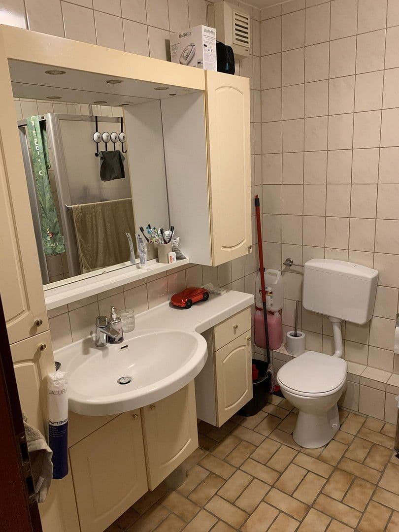 Pronájem bytu 2+1 65 m², Am Langen Weiher 3, Kerpen, Severní Porýní-Vestfálsko Pronájem bytu 2+1 65 m², Am Langen Weiher 3, Kerpen, Severní Porýní-Vestfálsko