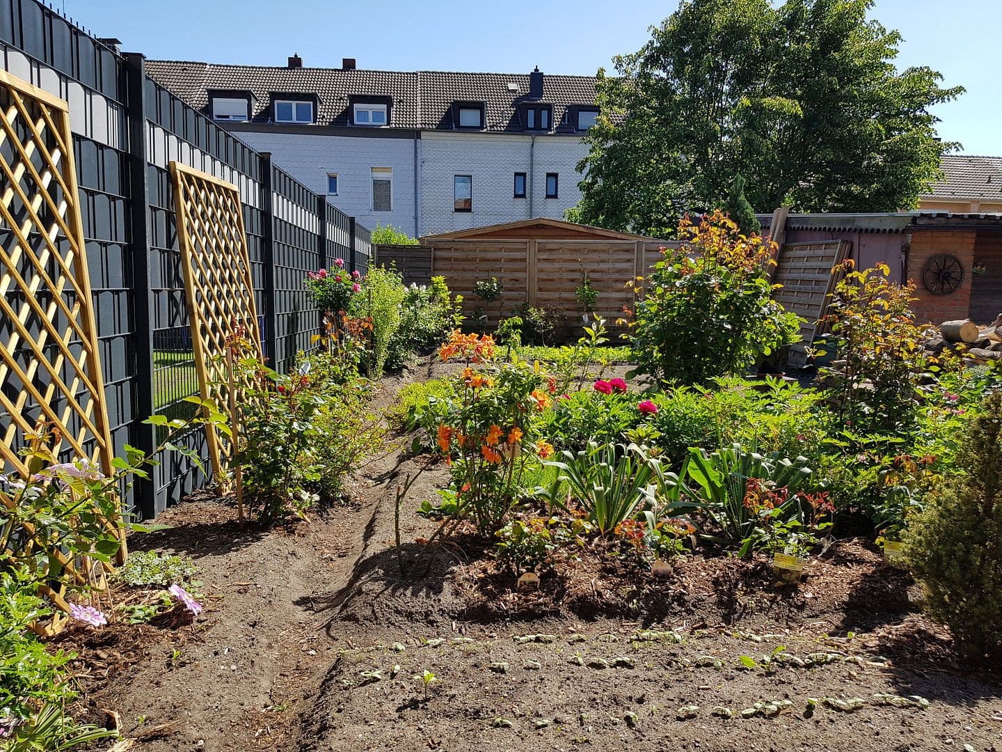 Prodej domu 126 m², pozemek 333 m², Duisburg, Severní Porýní-Vestfálsko Prodej domu 126 m², pozemek 333 m², Duisburg, Severní Porýní-Vestfálsko