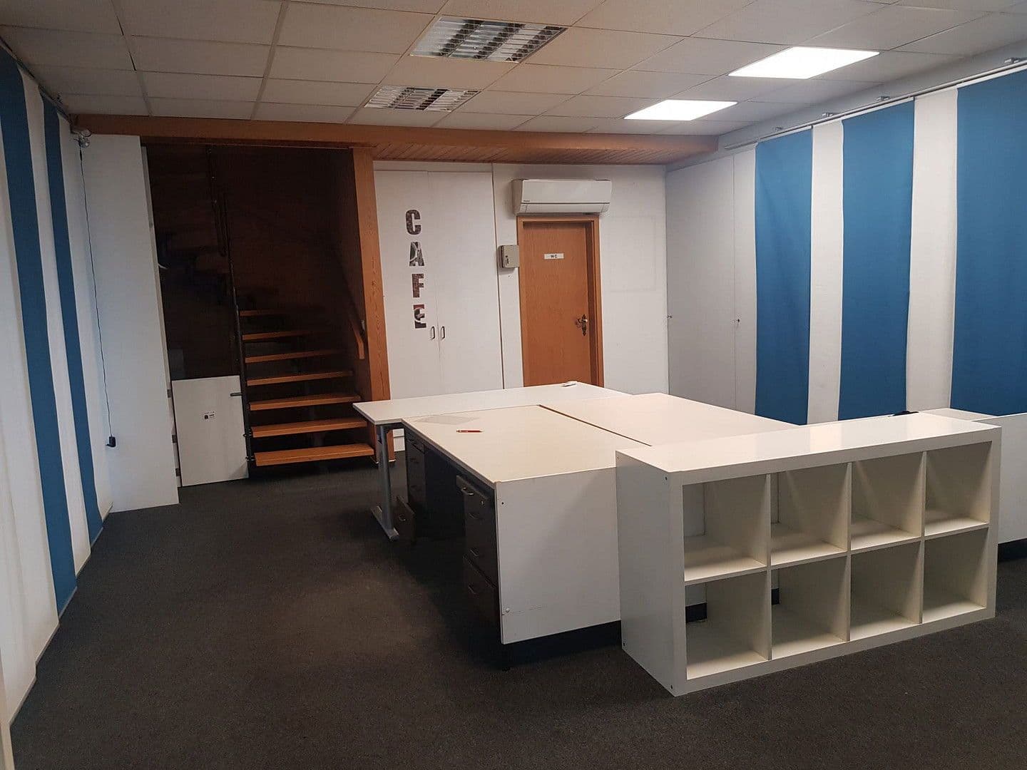 Pronájem kanceláře 90 m², Duisburg, Severní Porýní-Vestfálsko Pronájem kanceláře 90 m², Duisburg, Severní Porýní-Vestfálsko