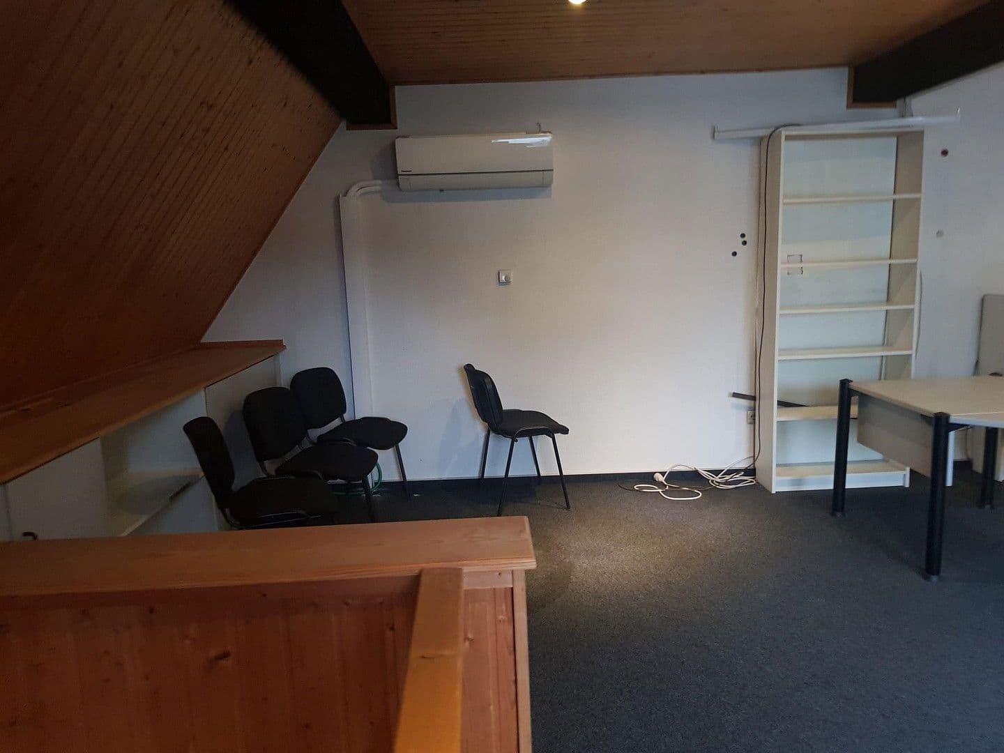 Pronájem kanceláře 90 m², Duisburg, Severní Porýní-Vestfálsko Pronájem kanceláře 90 m², Duisburg, Severní Porýní-Vestfálsko