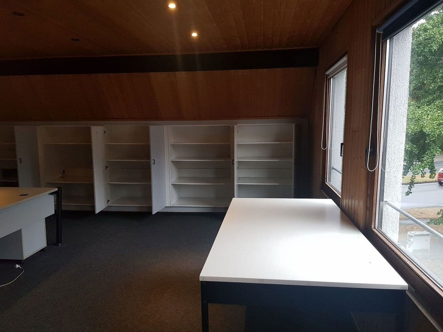 Pronájem kanceláře 90 m², Duisburg, Severní Porýní-Vestfálsko Pronájem kanceláře 90 m², Duisburg, Severní Porýní-Vestfálsko