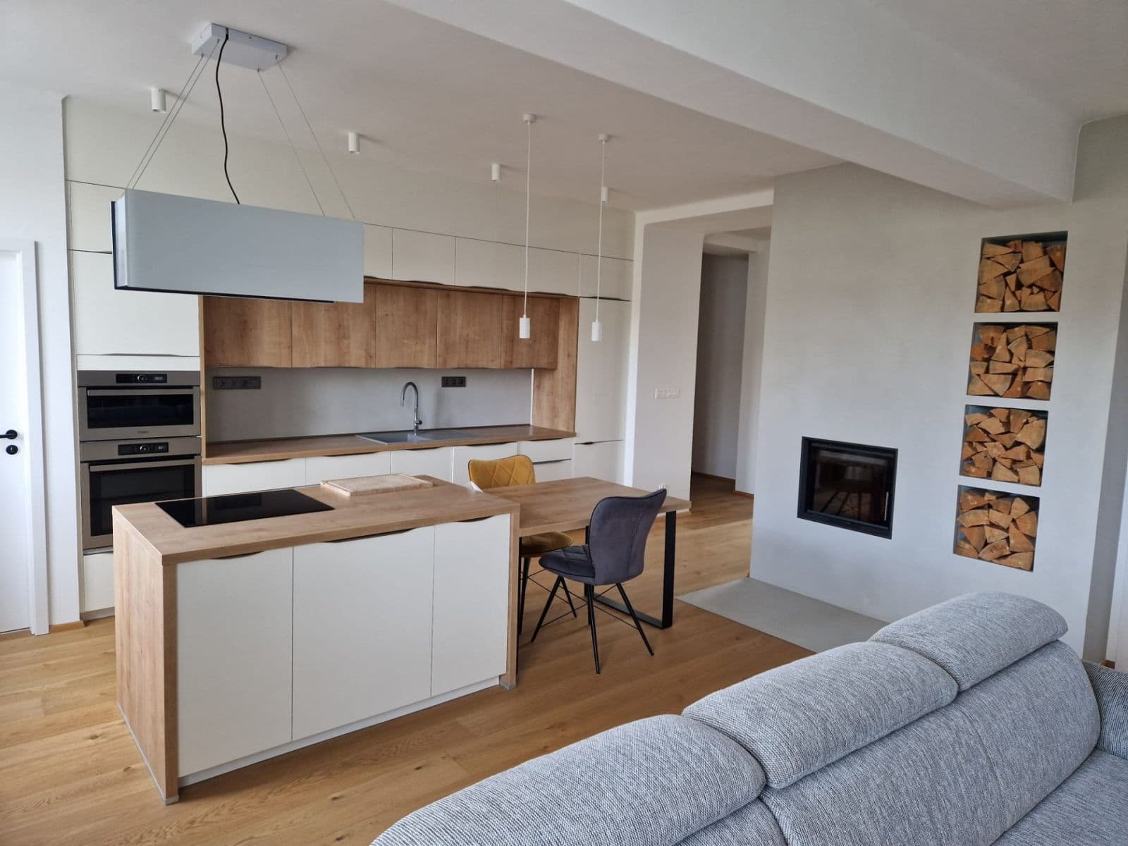 Pronájem bytu 4+kk 105 m², Resslova, Litoměřice, Ústecký kraj Pronájem bytu 4+kk 105 m², Resslova, Litoměřice, Ústecký kraj