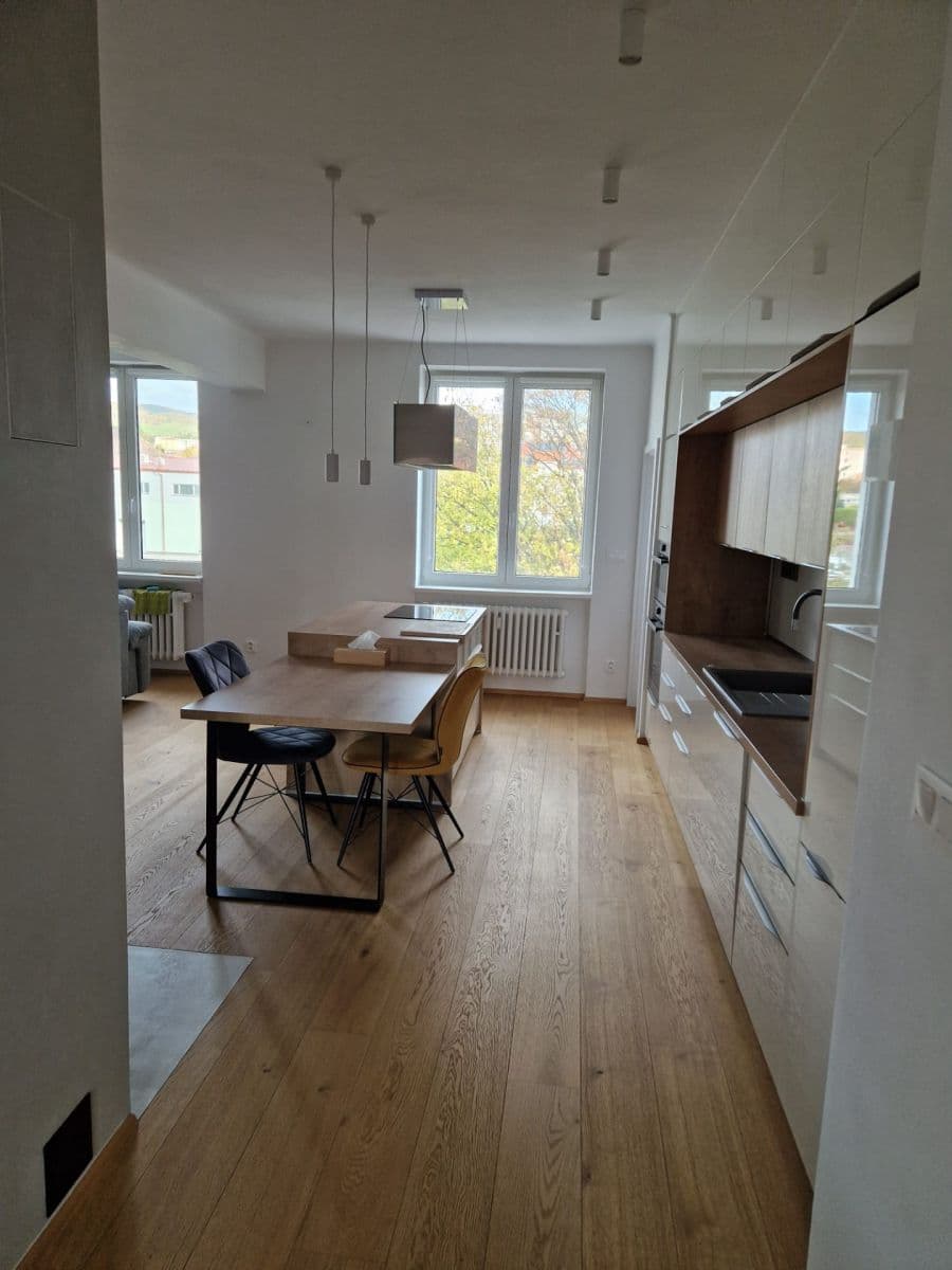 Pronájem bytu 4+kk 105 m², Resslova, Litoměřice, Ústecký kraj Pronájem bytu 4+kk 105 m², Resslova, Litoměřice, Ústecký kraj