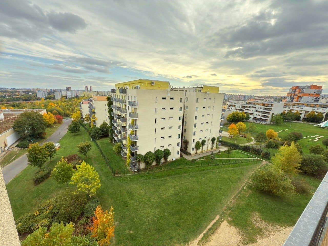 Prodej bytu 2+kk 72 m², Nárožní, Praha, Praha Prodej bytu 2+kk 72 m², Nárožní, Praha, Praha