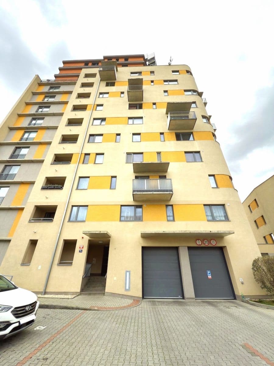 Prodej bytu 2+kk 72 m², Nárožní, Praha, Praha Prodej bytu 2+kk 72 m², Nárožní, Praha, Praha
