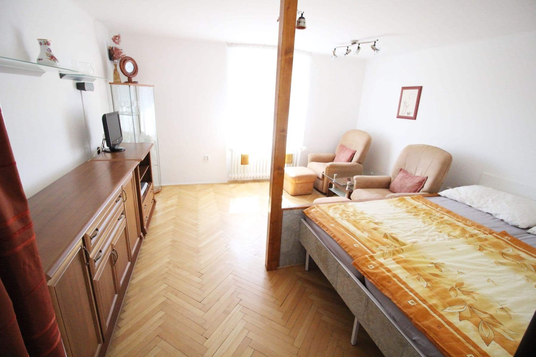 Pronájem bytu 1+1 52 m², náměstí 14. října, Praha, Praha Pronájem bytu 1+1 52 m², náměstí 14. října, Praha, Praha