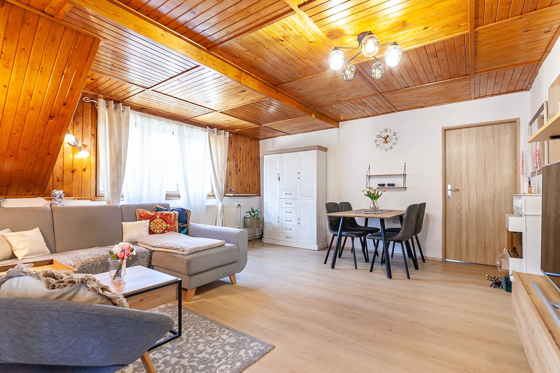 Prodej domu 220 m², pozemek 1.945 m², Hejnice, Liberecký kraj Prodej domu 220 m², pozemek 1.945 m², Hejnice, Liberecký kraj