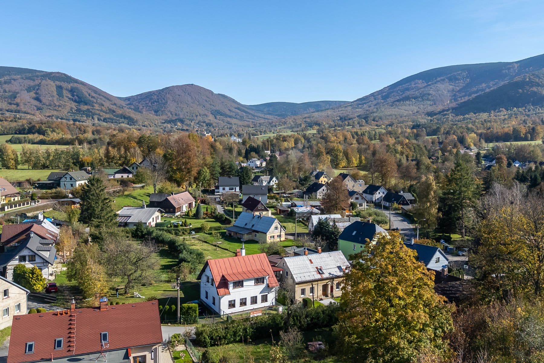 Prodej domu 220 m², pozemek 1.945 m², Hejnice, Liberecký kraj Prodej domu 220 m², pozemek 1.945 m², Hejnice, Liberecký kraj