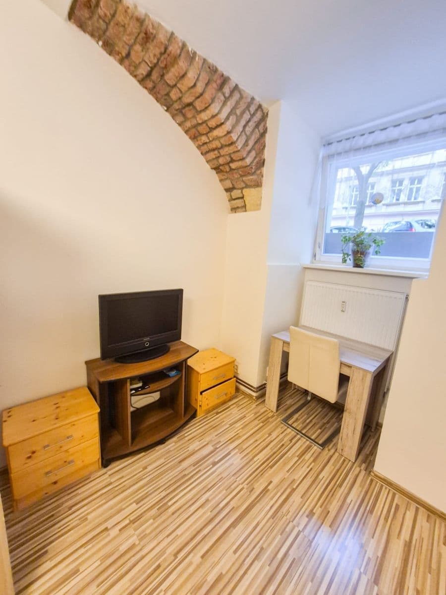 Pronájem nebytového prostoru 40 m², Drtinova, Praha, Praha Pronájem nebytového prostoru 40 m², Drtinova, Praha, Praha