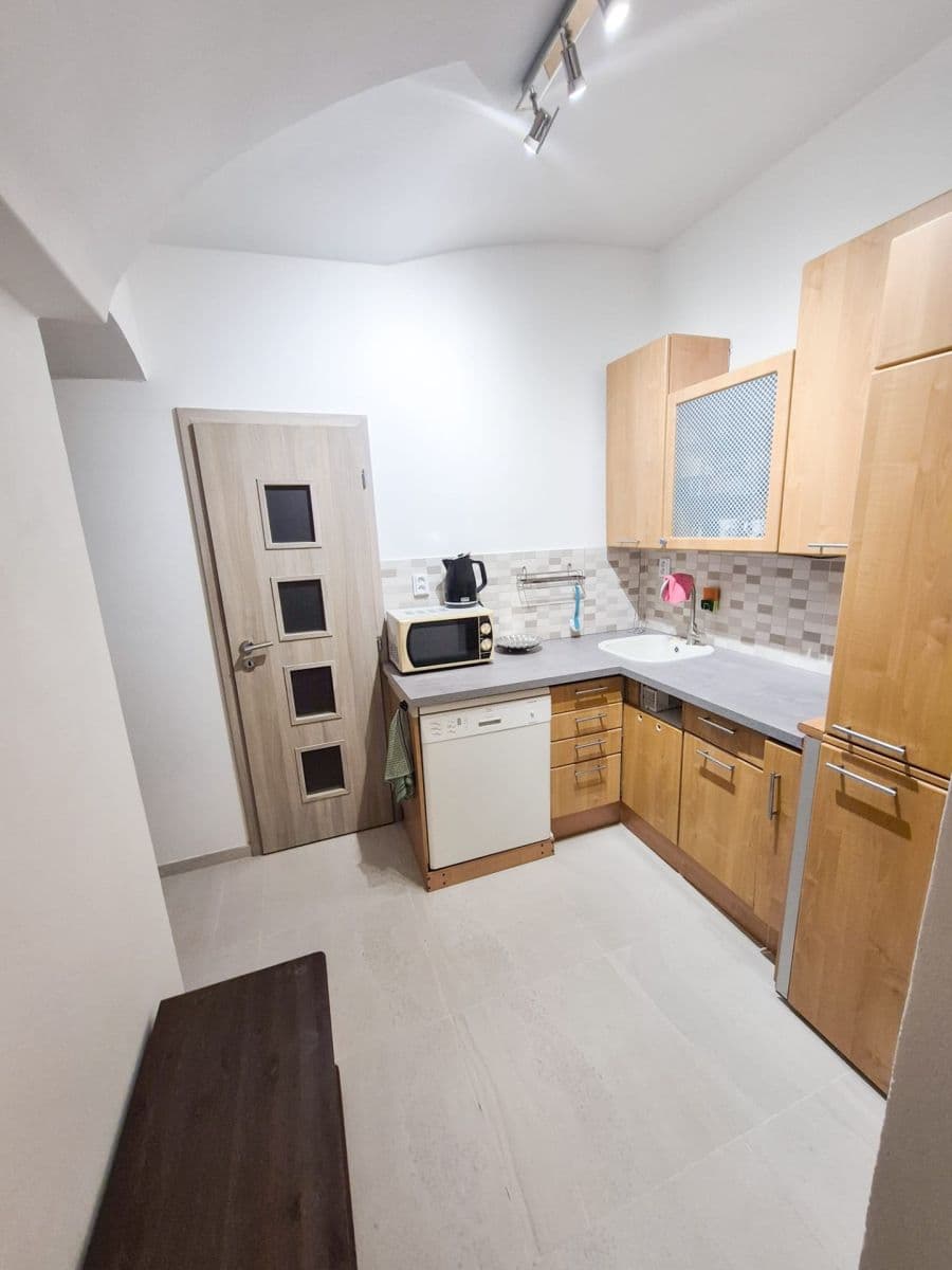 Pronájem nebytového prostoru 40 m², Drtinova, Praha, Praha Pronájem nebytového prostoru 40 m², Drtinova, Praha, Praha