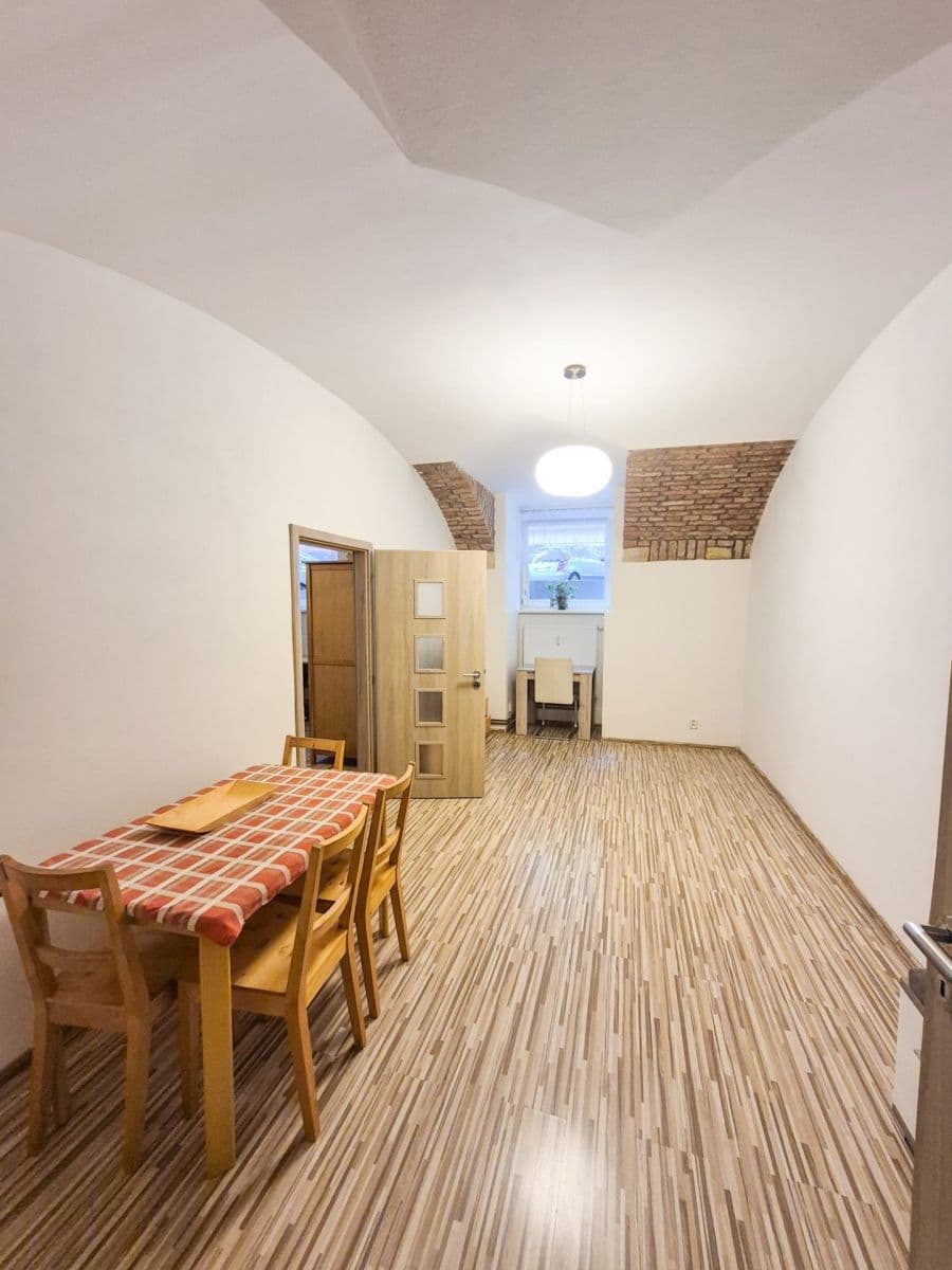 Pronájem nebytového prostoru 40 m², Drtinova, Praha, Praha Pronájem nebytového prostoru 40 m², Drtinova, Praha, Praha