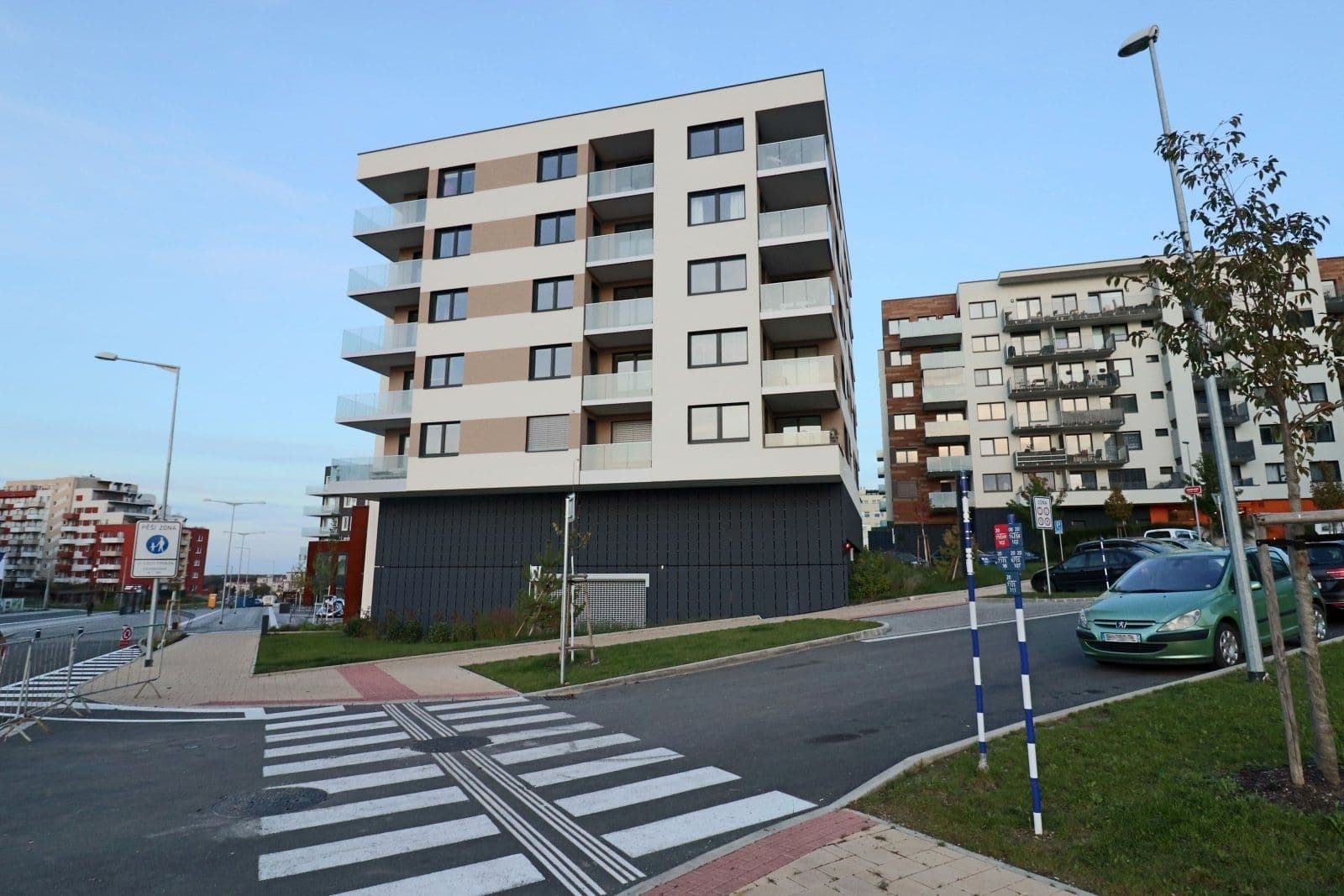 Pronájem bytu 2+kk 48 m², náměstí Olgy Scheinpflugové, Praha, Praha Pronájem bytu 2+kk 48 m², náměstí Olgy Scheinpflugové, Praha, Praha