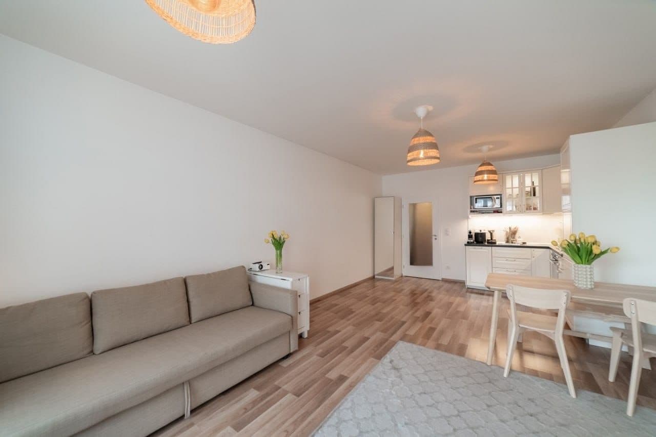Pronájem bytu 1+kk 45 m², Zvěřinova, Praha, Praha Pronájem bytu 1+kk 45 m², Zvěřinova, Praha, Praha