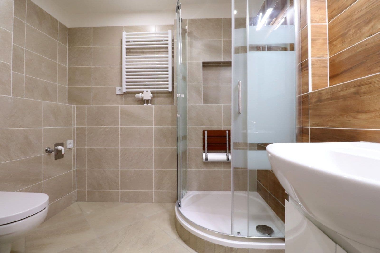 Pronájem bytu 2+kk 42 m², Františka Diviše, Praha, Praha Pronájem bytu 2+kk 42 m², Františka Diviše, Praha, Praha