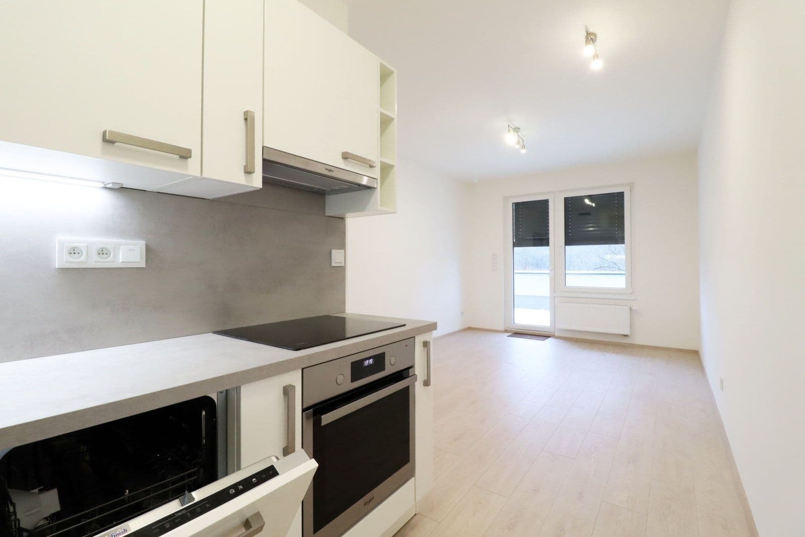 Pronájem bytu 2+kk 42 m², Františka Diviše, Praha, Praha Pronájem bytu 2+kk 42 m², Františka Diviše, Praha, Praha