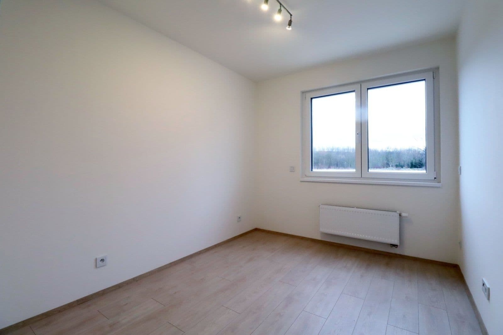 Pronájem bytu 2+kk 42 m², Františka Diviše, Praha, Praha Pronájem bytu 2+kk 42 m², Františka Diviše, Praha, Praha
