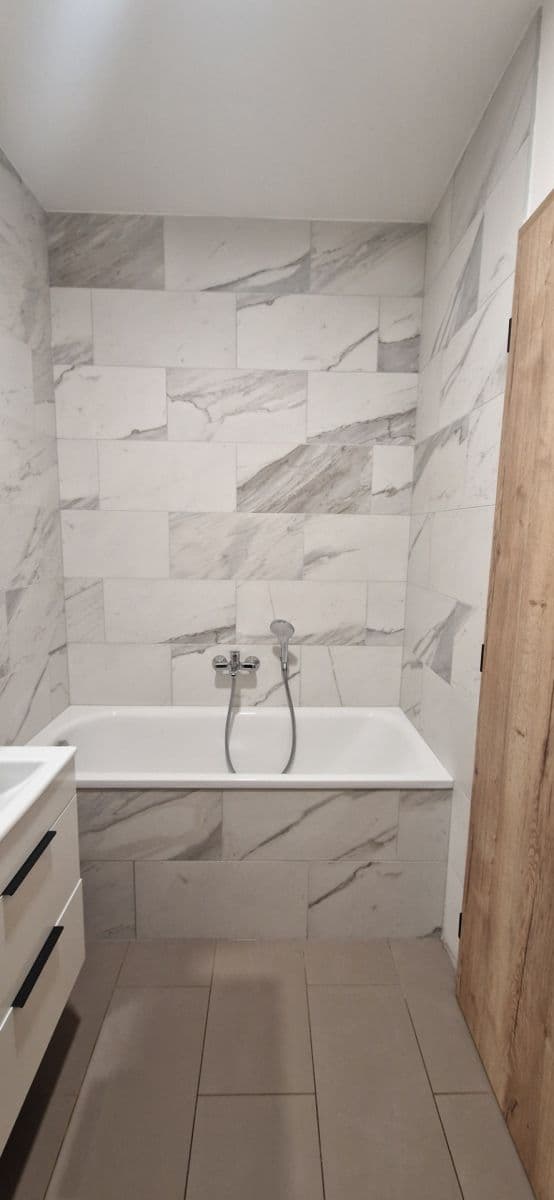 Pronájem bytu 1+kk 29 m², Bohutín, Středočeský kraj Pronájem bytu 1+kk 29 m², Bohutín, Středočeský kraj