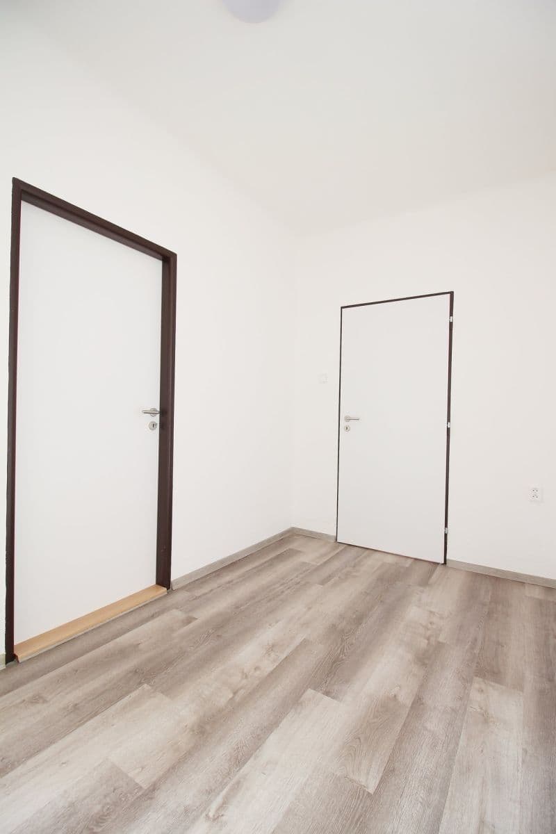 Pronájem bytu 4+1 85 m², Studentská, Poděbrady, Středočeský kraj Pronájem bytu 4+1 85 m², Studentská, Poděbrady, Středočeský kraj