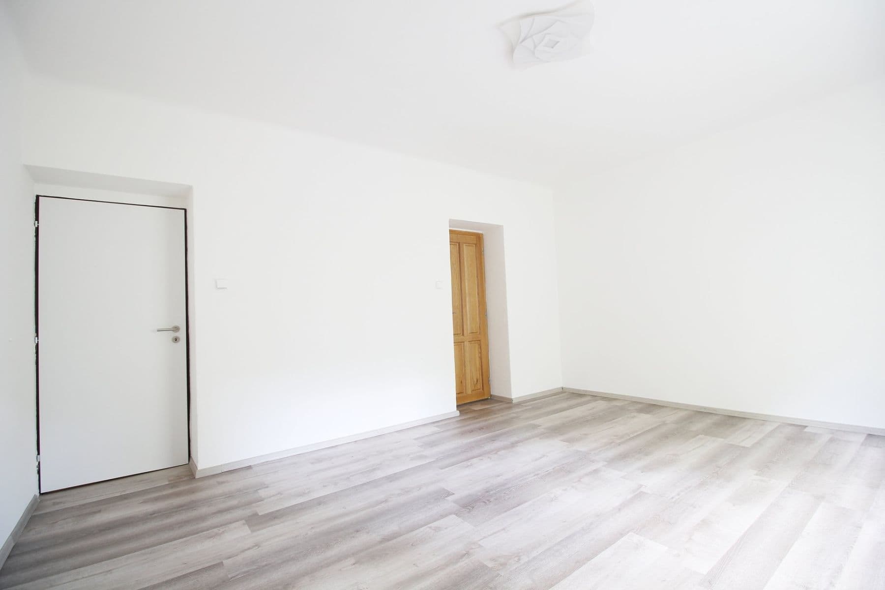 Pronájem bytu 4+1 85 m², Studentská, Poděbrady, Středočeský kraj Pronájem bytu 4+1 85 m², Studentská, Poděbrady, Středočeský kraj
