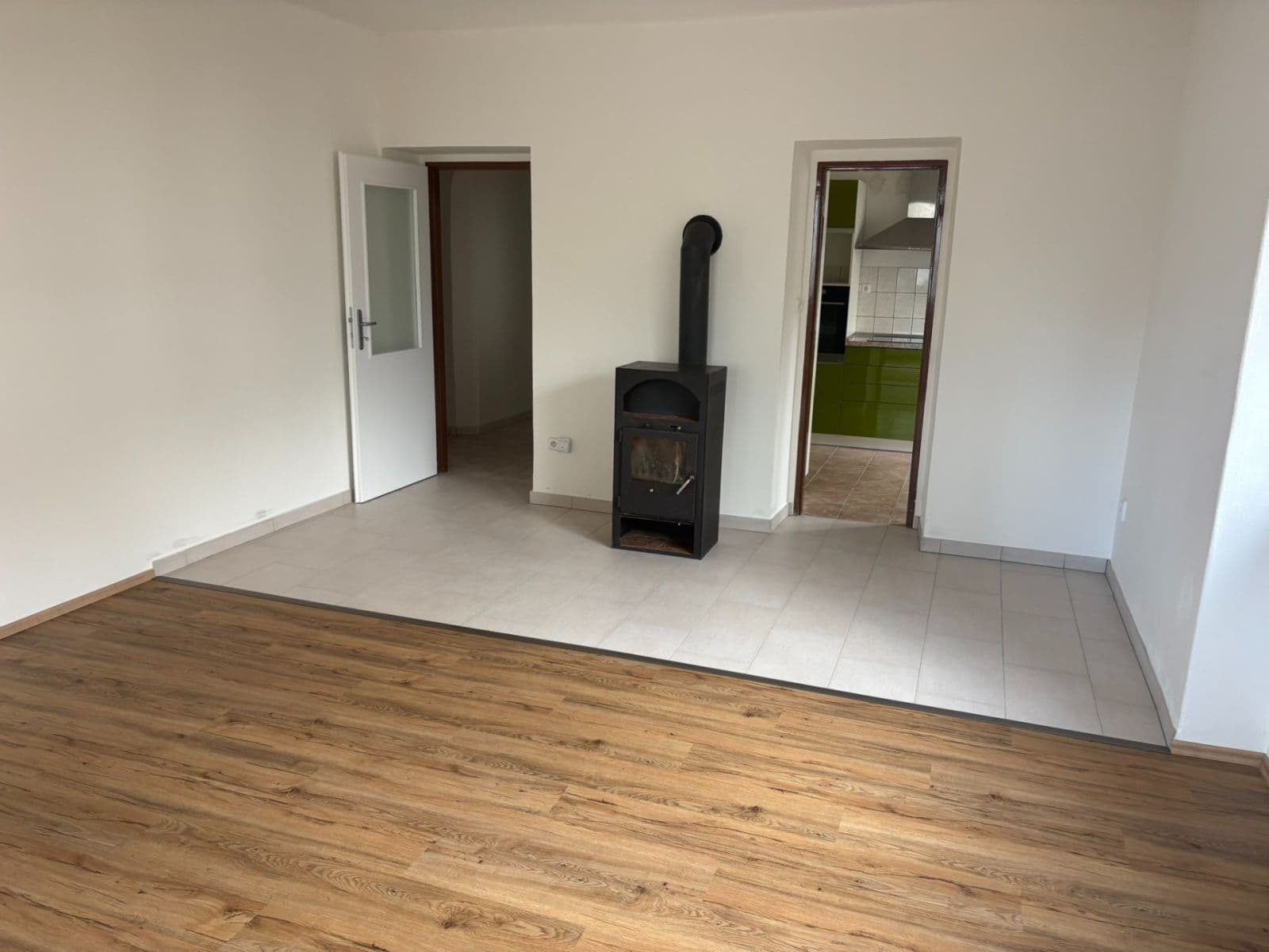 Pronájem bytu 3+1 90 m², Čs. armády, Žamberk, Pardubický kraj Pronájem bytu 3+1 90 m², Čs. armády, Žamberk, Pardubický kraj