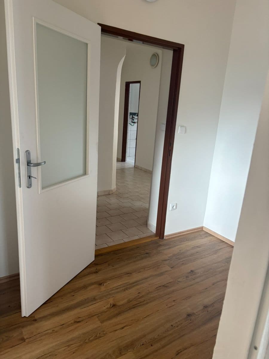 Pronájem bytu 3+1 90 m², Čs. armády, Žamberk, Pardubický kraj Pronájem bytu 3+1 90 m², Čs. armády, Žamberk, Pardubický kraj