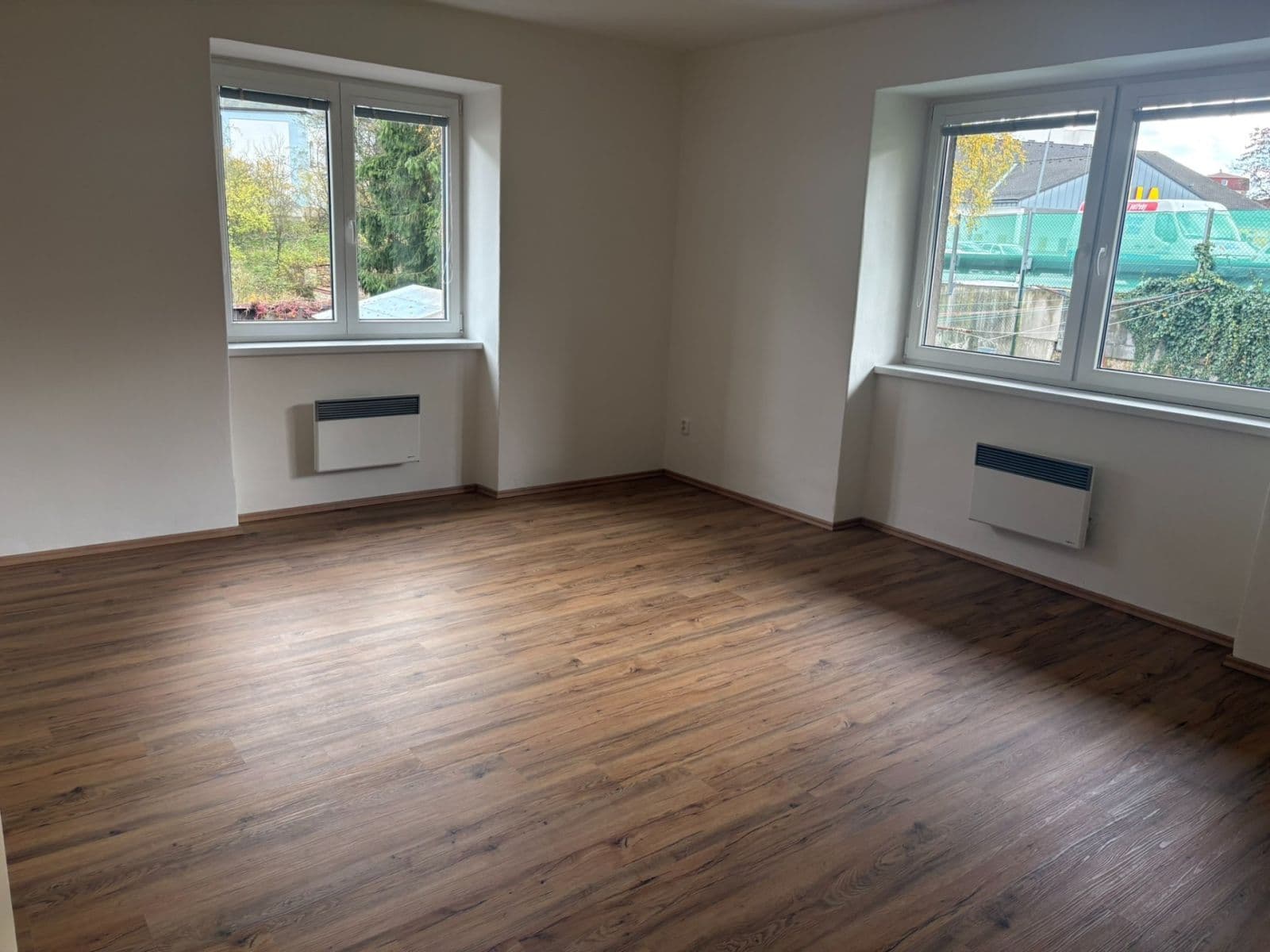 Pronájem bytu 3+1 90 m², Čs. armády, Žamberk, Pardubický kraj Pronájem bytu 3+1 90 m², Čs. armády, Žamberk, Pardubický kraj