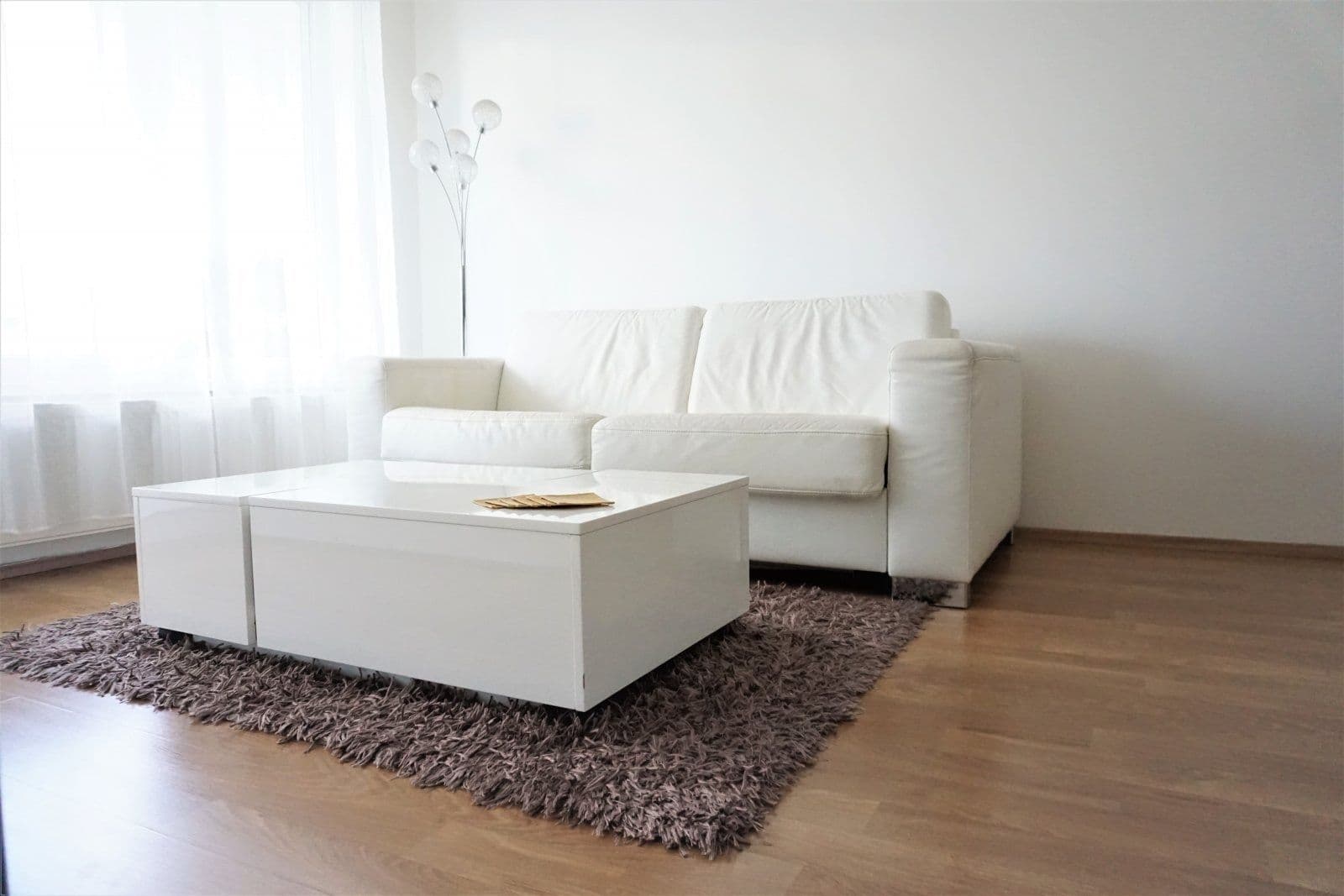 Pronájem bytu 1+kk 30 m², Milotická, Praha, Praha Pronájem bytu 1+kk 30 m², Milotická, Praha, Praha