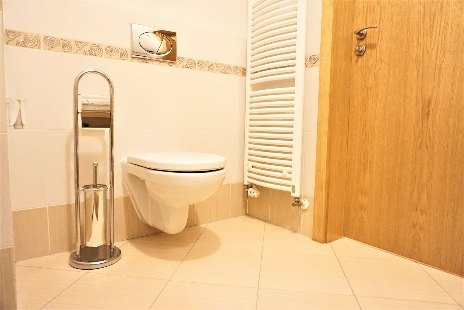 Pronájem bytu 1+kk 30 m², Milotická, Praha, Praha Pronájem bytu 1+kk 30 m², Milotická, Praha, Praha