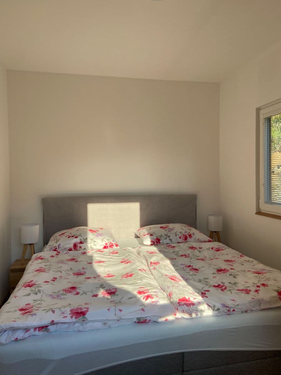 Pronájem domu 46 m², pozemek 120 m², Slapy, Středočeský kraj Pronájem domu 46 m², pozemek 120 m², Slapy, Středočeský kraj