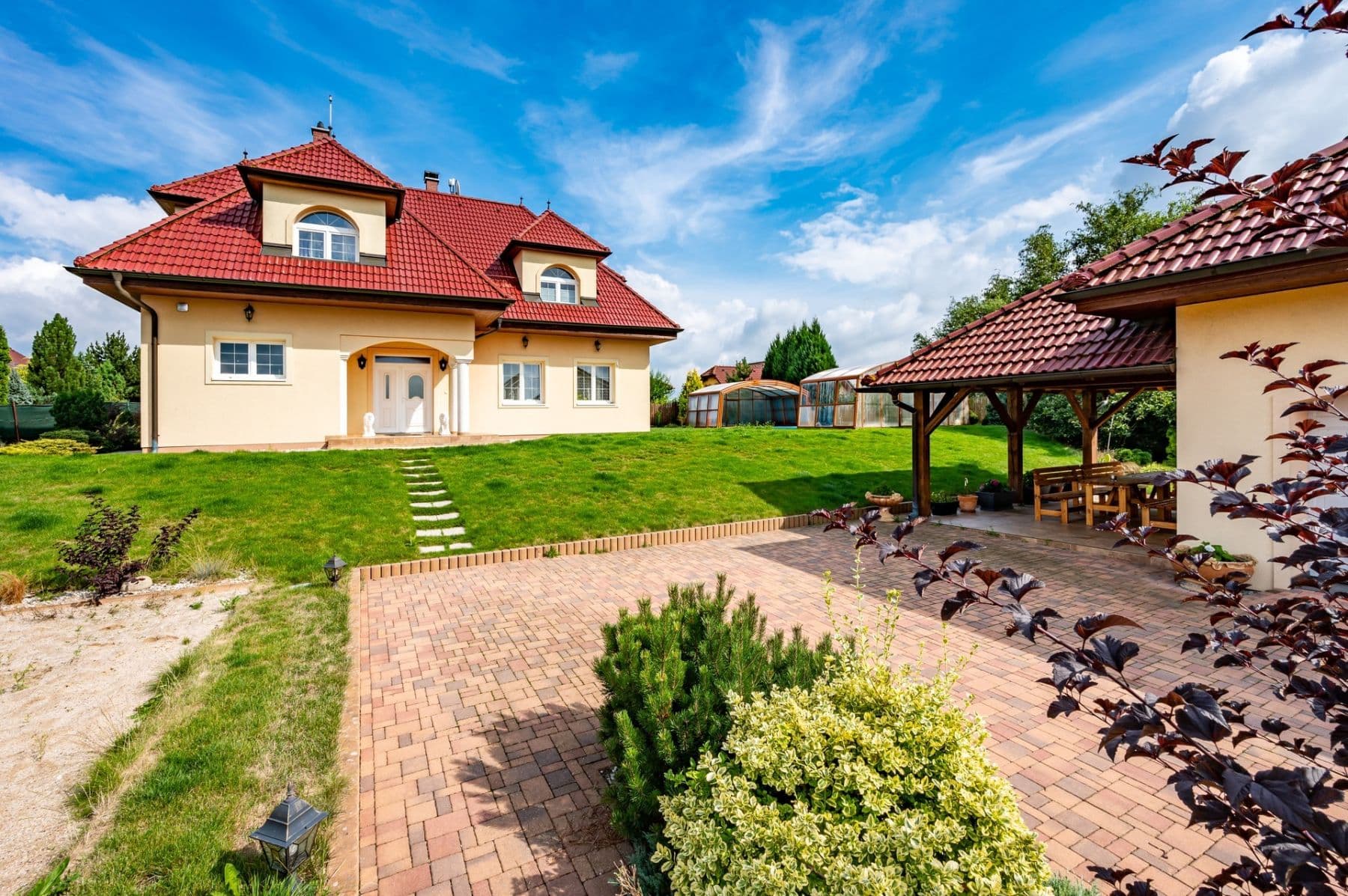 Prodej domu 674 m², pozemek 1.567 m², Vrcha II, Divišov, Středočeský kraj Prodej domu 674 m², pozemek 1.567 m², Vrcha II, Divišov, Středočeský kraj