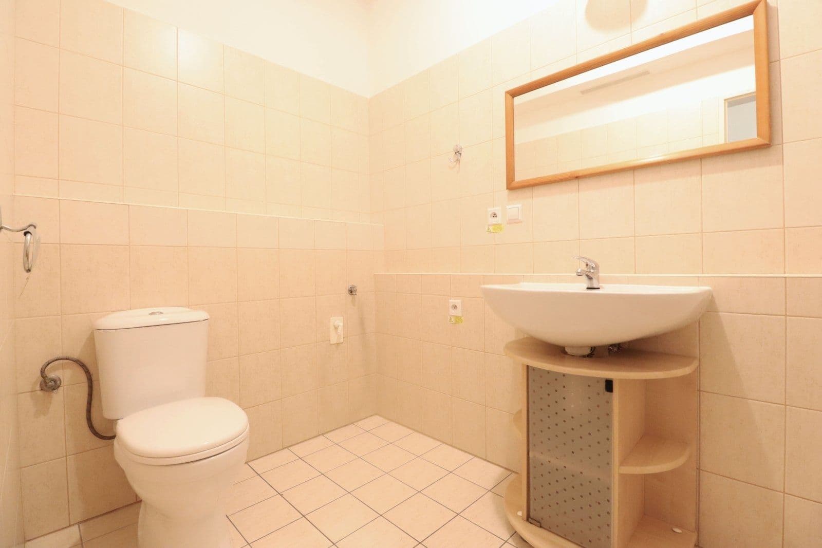 Pronájem bytu 3+kk 86 m², Lipnická, Praha, Praha Pronájem bytu 3+kk 86 m², Lipnická, Praha, Praha