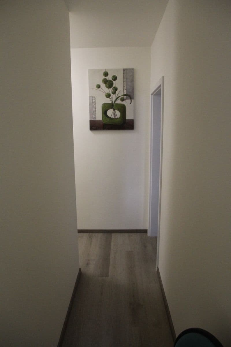 Pronájem bytu 2+1 52 m², Kpt. Jána Rašu, Dúbravka, Bratislavský kraj Pronájem bytu 2+1 52 m², Kpt. Jána Rašu, Dúbravka, Bratislavský kraj