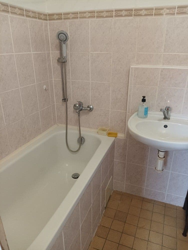 Pronájem bytu 1+1 42 m², Smrková, Plzeň, Plzeňský kraj Pronájem bytu 1+1 42 m², Smrková, Plzeň, Plzeňský kraj