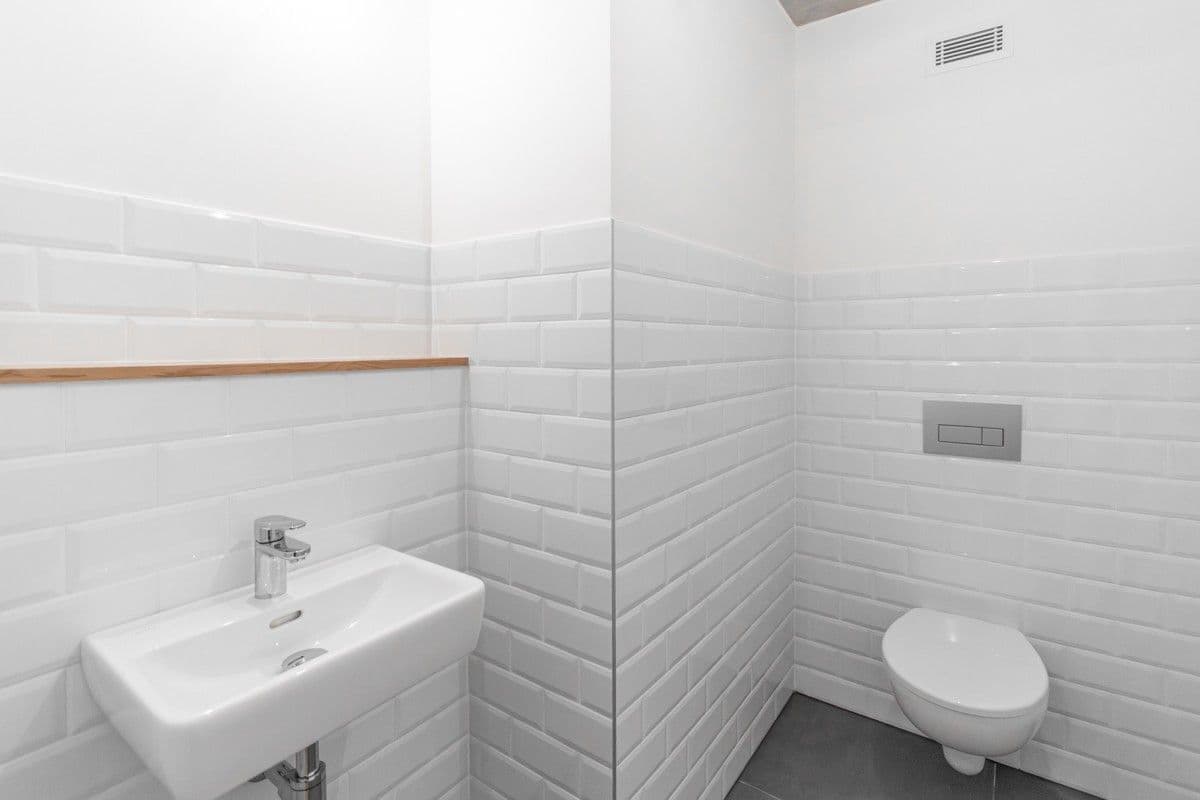 Pronájem bytu 3+kk 90 m², Kolbenova, Praha, Praha Pronájem bytu 3+kk 90 m², Kolbenova, Praha, Praha