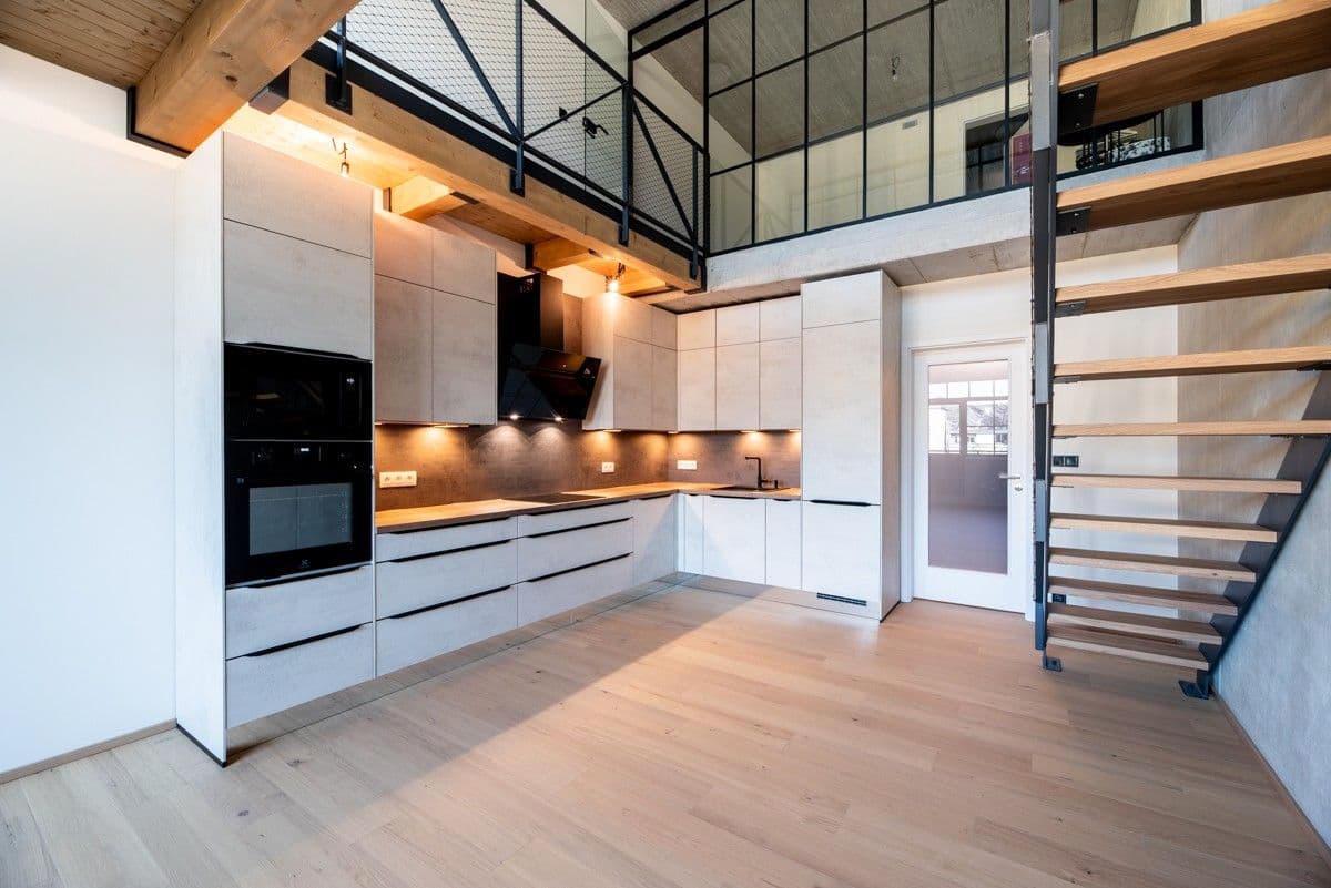 Pronájem bytu 3+kk 90 m², Kolbenova, Praha, Praha Pronájem bytu 3+kk 90 m², Kolbenova, Praha, Praha