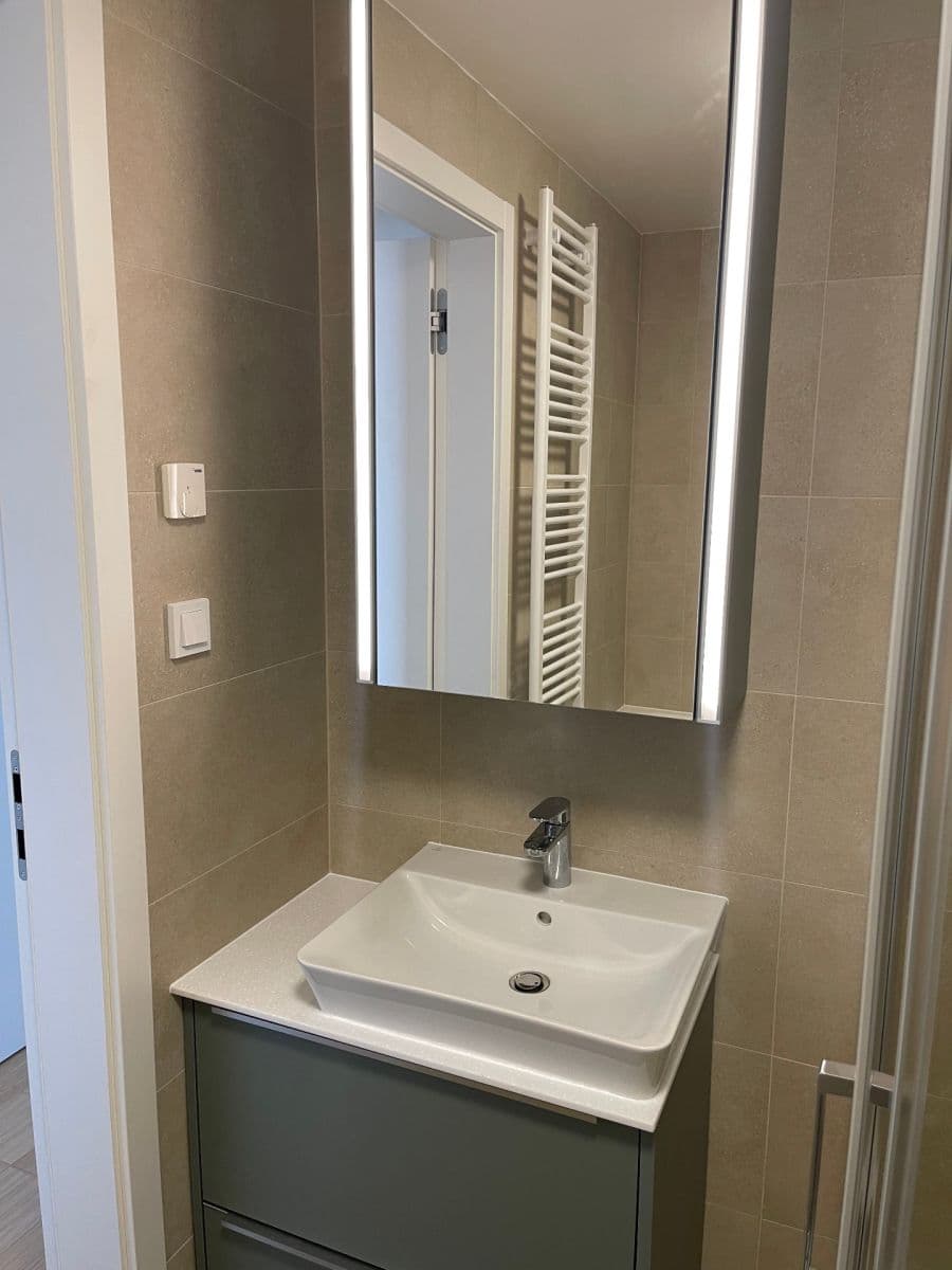 Prodej bytu 3+kk 80 m², V Třešňovce, Praha, Praha Prodej bytu 3+kk 80 m², V Třešňovce, Praha, Praha