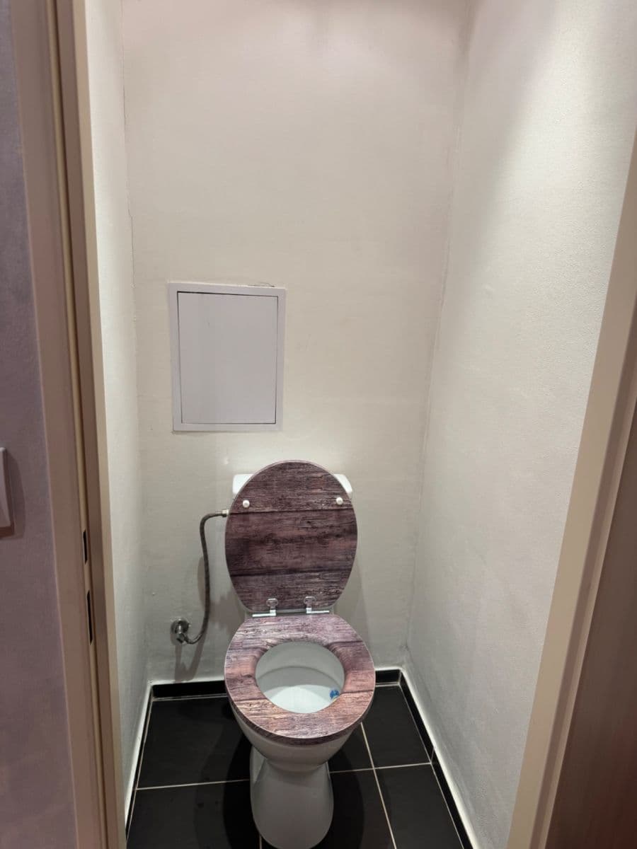 Pronájem bytu 2+kk 40 m², Benešovská, Kladno, Středočeský kraj Pronájem bytu 2+kk 40 m², Benešovská, Kladno, Středočeský kraj