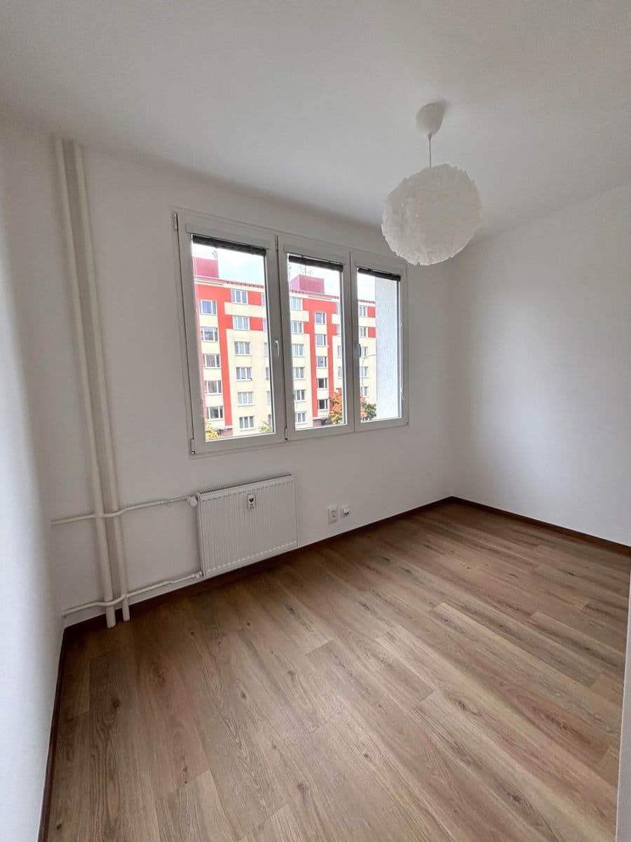 Pronájem bytu 3+kk 50 m², Nad Dalmatinkou, Plzeň, Plzeňský kraj Pronájem bytu 3+kk 50 m², Nad Dalmatinkou, Plzeň, Plzeňský kraj