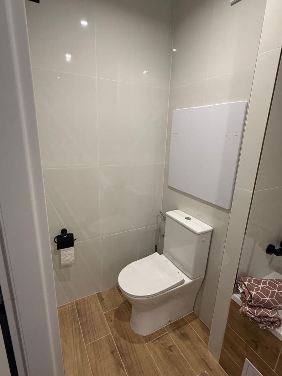 Prodej bytu 1+1 37 m², Na Vavřinci, Slaný, Středočeský kraj Prodej bytu 1+1 37 m², Na Vavřinci, Slaný, Středočeský kraj