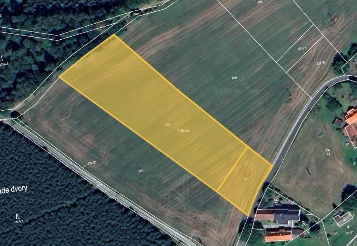 Prodej pozemku 1.762 m², Hrazany, Jihočeský kraj Prodej pozemku 1.762 m², Hrazany, Jihočeský kraj