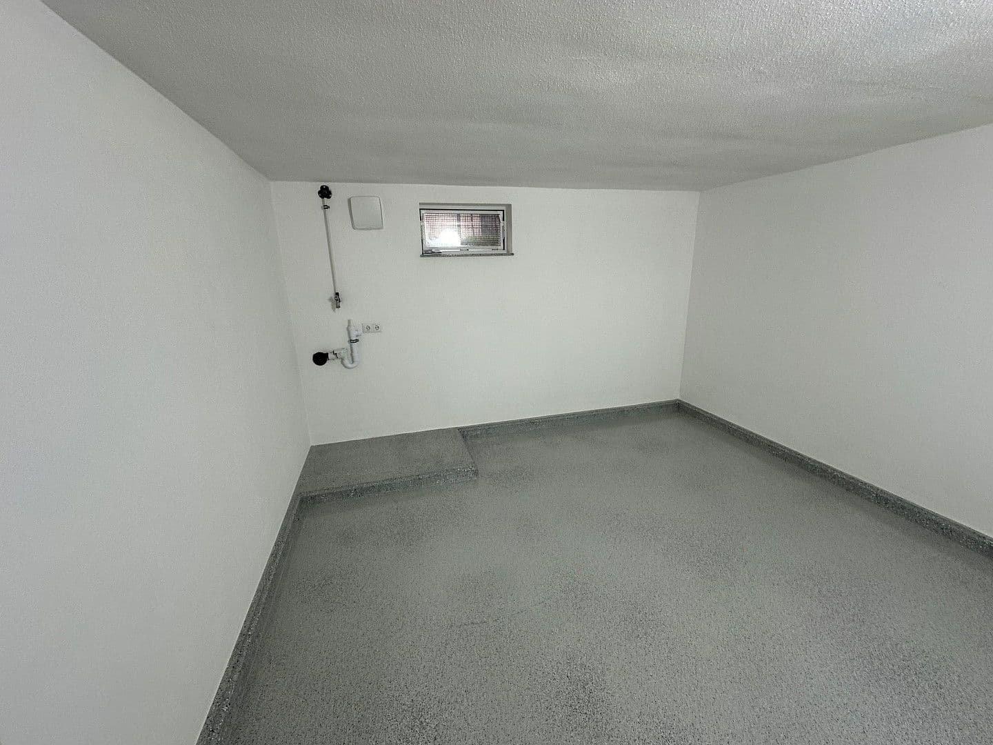 Prodej domu 317 m², pozemek 537 m², Höchstadt an der Aisch, Bavorsko Prodej domu 317 m², pozemek 537 m², Höchstadt an der Aisch, Bavorsko