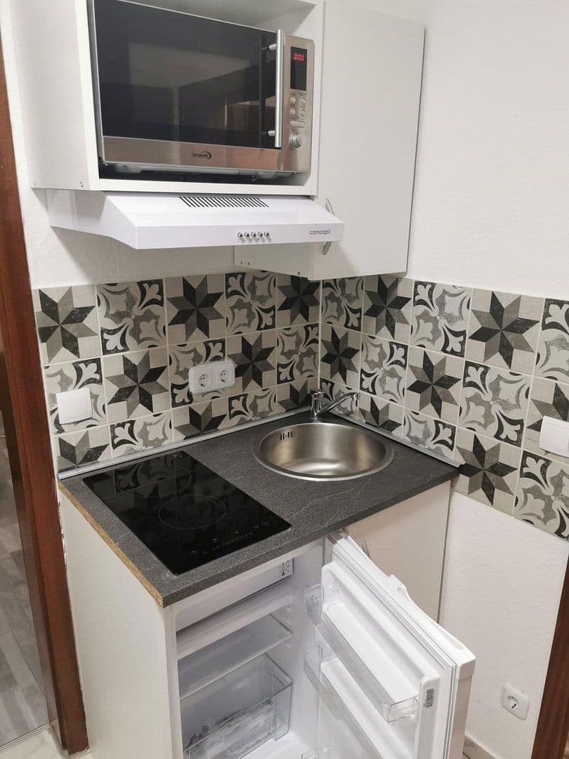 Pronájem bytu 1+1 30 m², Obere Gartenstraße 2, Göppingen, Bádensko-Württembersko Pronájem bytu 1+1 30 m², Obere Gartenstraße 2, Göppingen, Bádensko-Württembersko