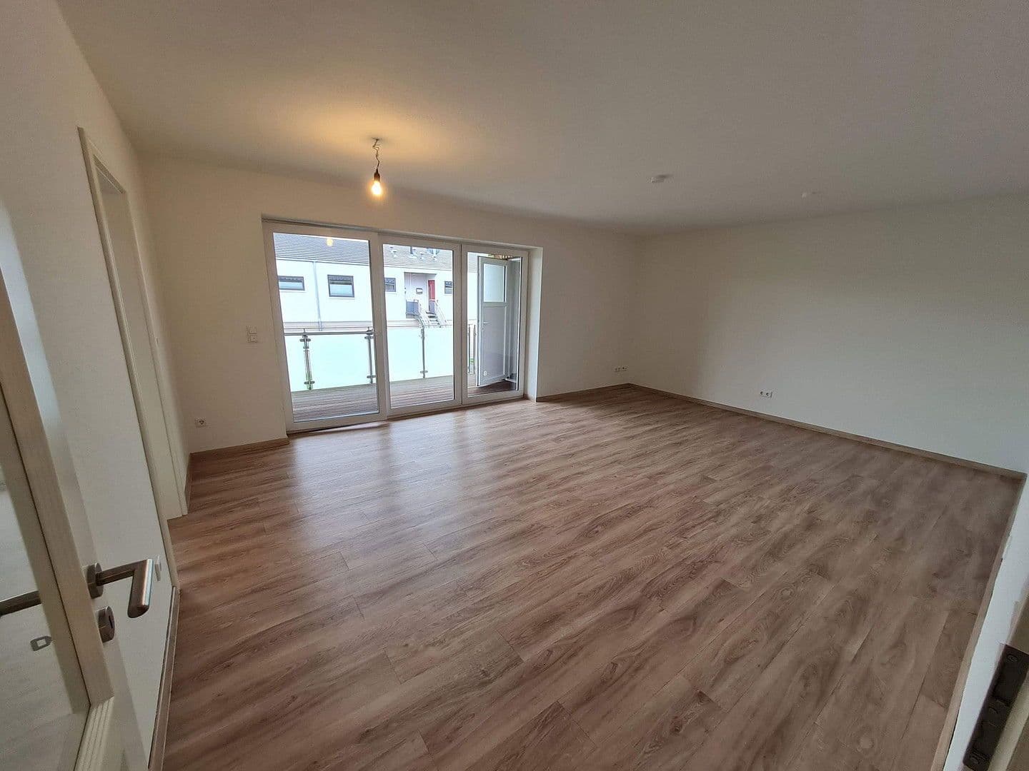 Prodej domu 525 m², pozemek 1.200 m², Albert-Johannsen-Ring 20, Husum, Šlesvicko-Holštýnsko Prodej domu 525 m², pozemek 1.200 m², Albert-Johannsen-Ring 20, Husum, Šlesvicko-Holštýnsko