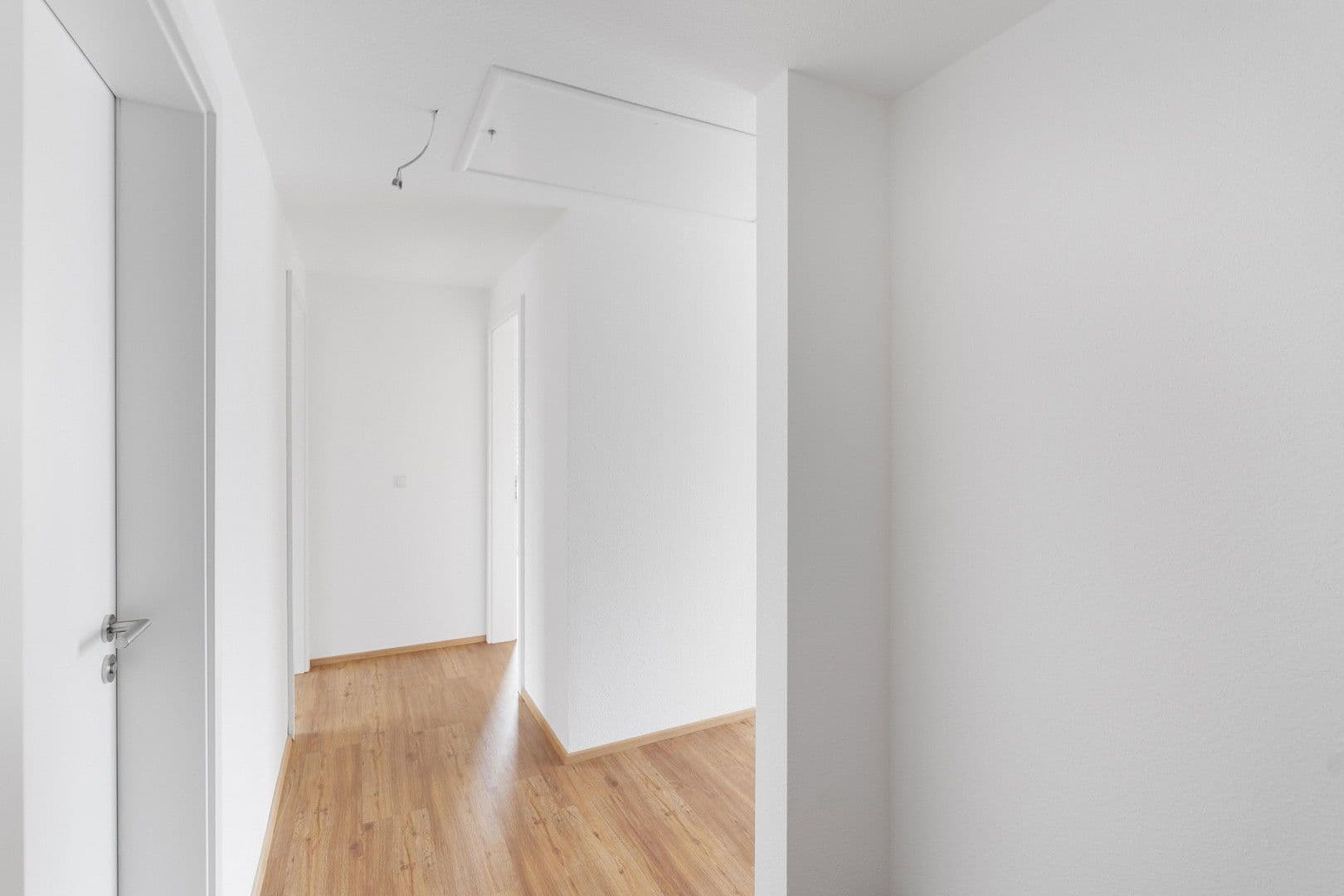 Pronájem bytu 3+kk 97 m², Untere Mühlbachstr. 9/1, Friedrichshafen, Bádensko-Württembersko Pronájem bytu 3+kk 97 m², Untere Mühlbachstr. 9/1, Friedrichshafen, Bádensko-Württembersko